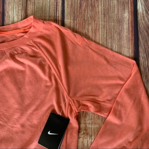 Nike tunic NWT - Picture 2 of 2